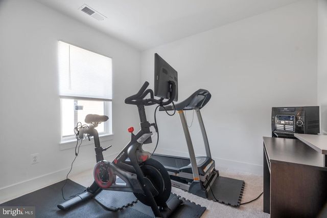 317 RIGGS PARK PL NE, Washington, DC 20011