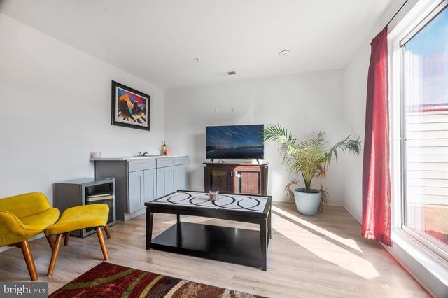 317 RIGGS PARK PL NE, Washington, DC 20011
