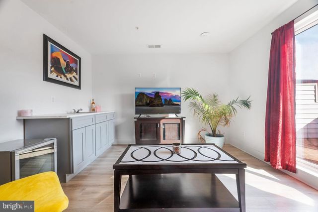 317 RIGGS PARK PL NE, Washington, DC 20011