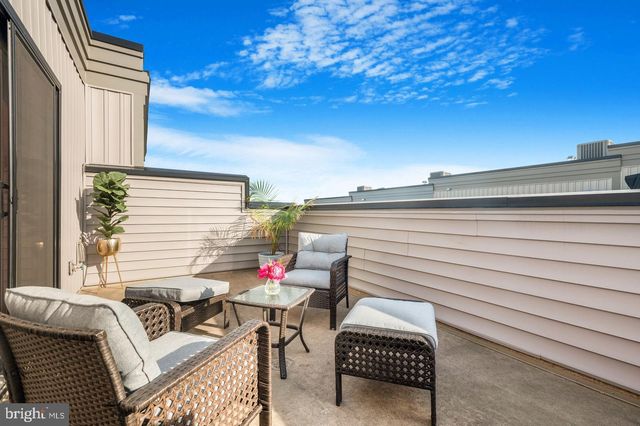 317 RIGGS PARK PL NE, Washington, DC 20011
