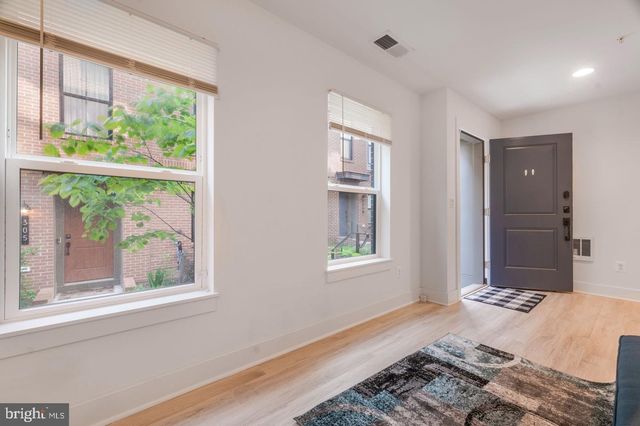 317 RIGGS PARK PL NE, Washington, DC 20011