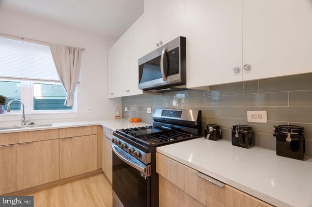 317 RIGGS PARK PL NE, Washington, DC 20011
