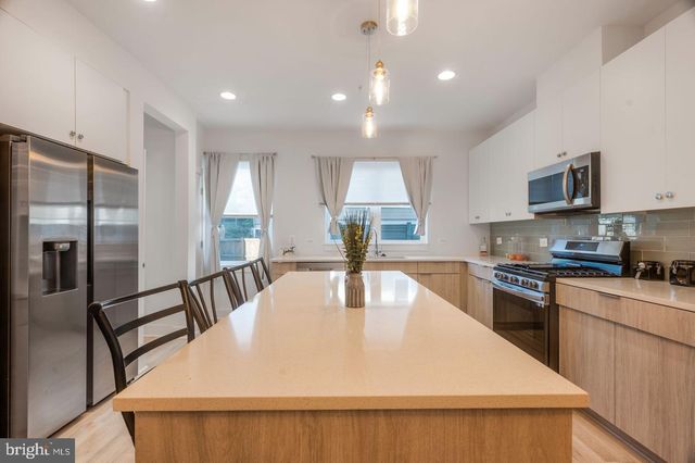 317 RIGGS PARK PL NE, Washington, DC 20011