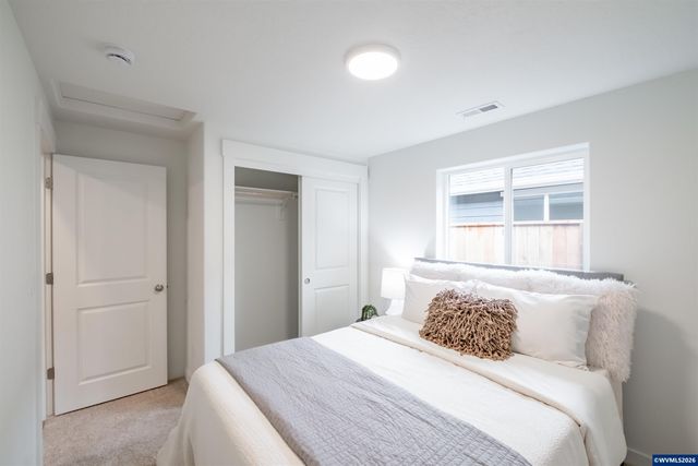 4690 SE Harrier St, Albany, OR 97322