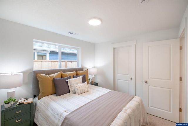 4690 SE Harrier St, Albany, OR 97322