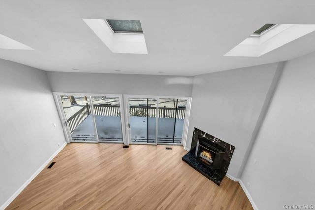 3 Willada Lane, Glen Cove, NY 11542