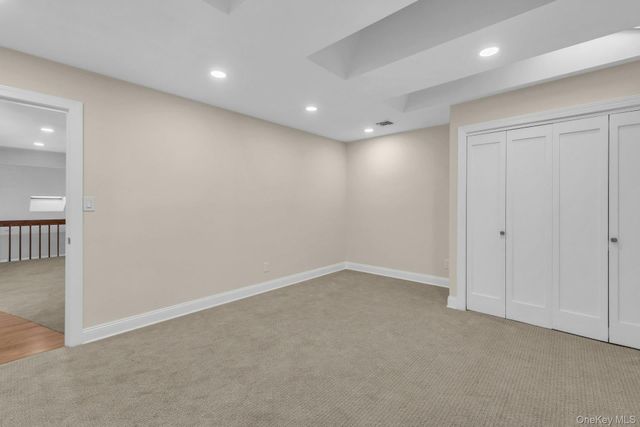 3 Willada Lane, Glen Cove, NY 11542