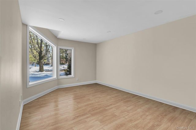 3 Willada Lane, Glen Cove, NY 11542