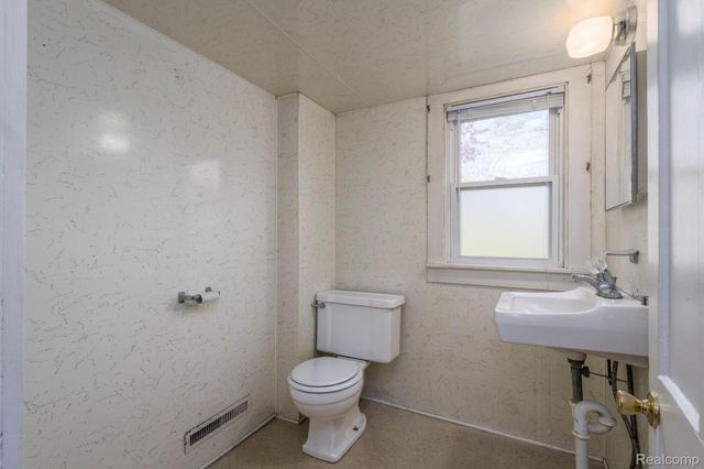 321 Cherry Street, Adrian, MI 49221