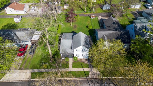 321 Cherry Street, Adrian, MI 49221
