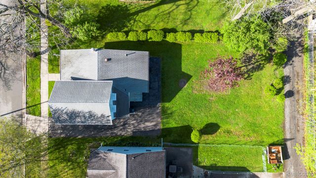 321 Cherry Street, Adrian, MI 49221