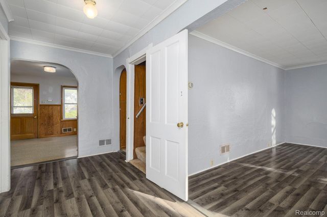 321 Cherry Street, Adrian, MI 49221