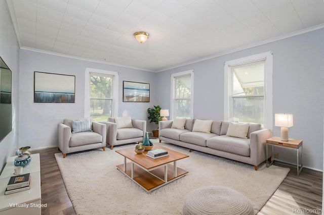 321 Cherry Street, Adrian, MI 49221
