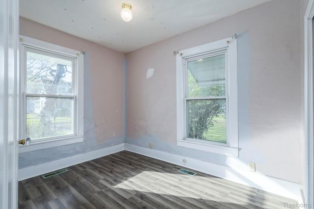 321 Cherry Street, Adrian, MI 49221