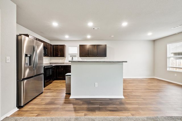 4016 Redberry Ct, Alexander, AR 72002