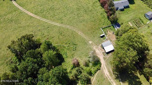 000 Boones Path Rd, Rose Hill, VA 24281