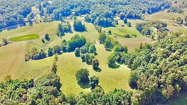 000 Boones Path Rd, Rose Hill, VA 24281