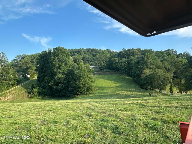 000 Boones Path Rd, Rose Hill, VA 24281