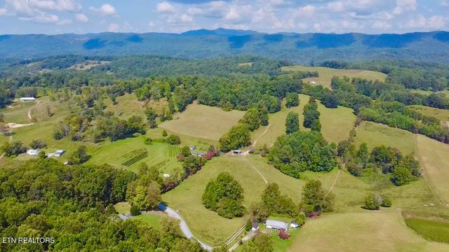 000 Boones Path Rd, Rose Hill, VA 24281