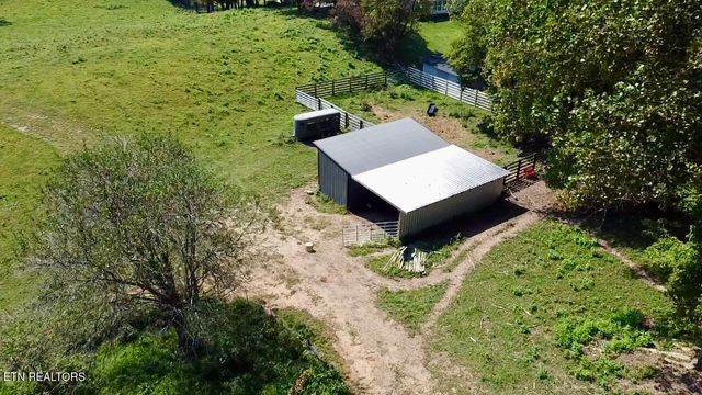 000 Boones Path Rd, Rose Hill, VA 24281