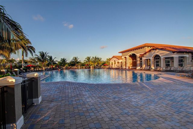 22721 SW 88th Pl 10-19, Cutler Bay, FL 33190