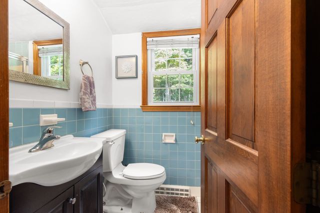 15 Johnson Rd, Avon, MA 02322