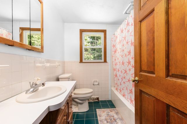15 Johnson Rd, Avon, MA 02322