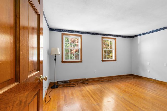 15 Johnson Rd, Avon, MA 02322