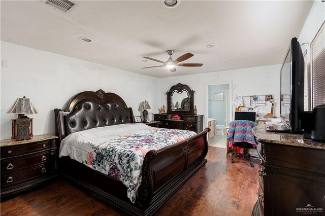 3808 Los Lagos Drive, Edinburg, TX 78542