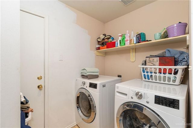 3808 Los Lagos Drive, Edinburg, TX 78542