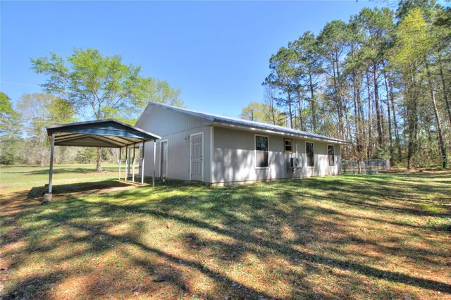 1815 Troy Johnson Road, Lufkin, TX 75901