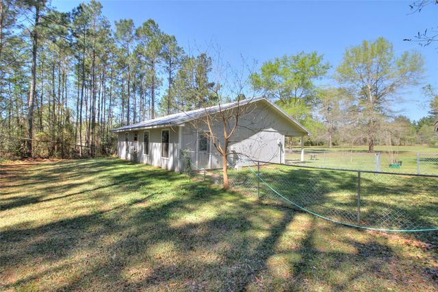 1815 Troy Johnson Road, Lufkin, TX 75901