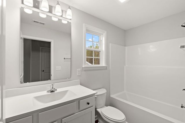 867 Owls Nest Dr., Conway, SC 29527