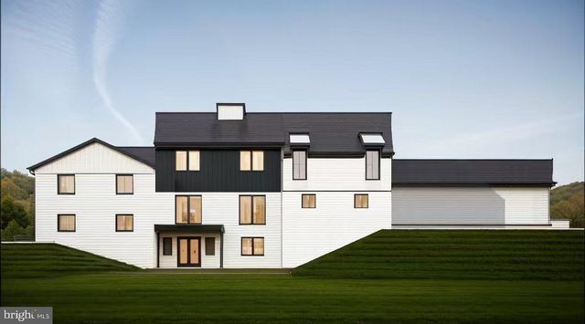 3237 SLEEPY HOLLOW RD, Falls Church, VA 22042