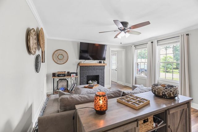 311 Folk Ave, Woodbury, GA 30293
