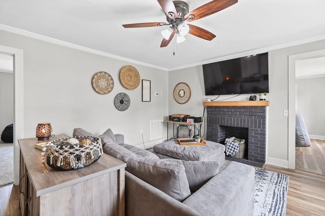 311 Folk Ave, Woodbury, GA 30293