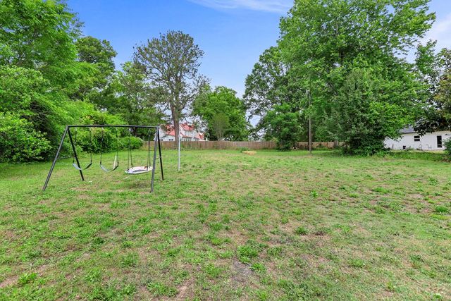 311 Folk Ave, Woodbury, GA 30293