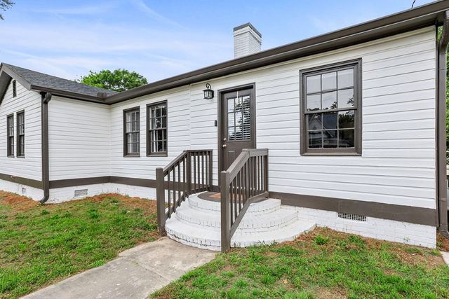 311 Folk Ave, Woodbury, GA 30293