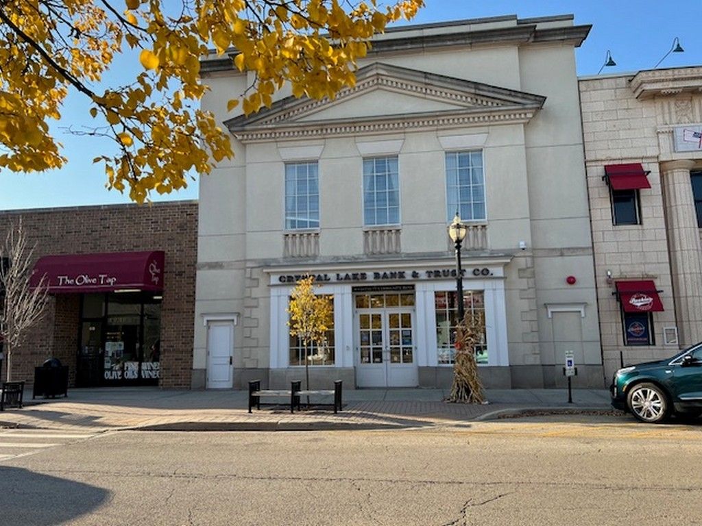 70 N Williams Street, Crystal Lake, IL 60014