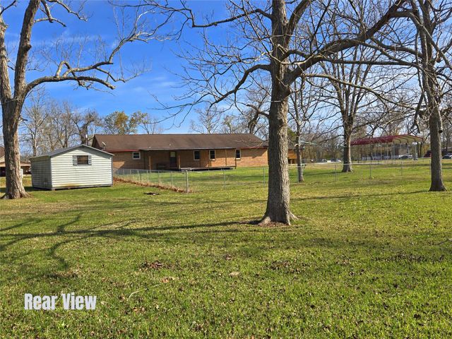 128 County Road 655, Brazoria, TX 77422