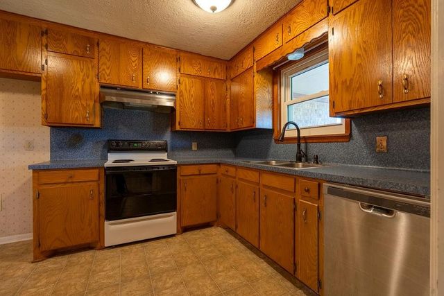 128 County Road 655, Brazoria, TX 77422