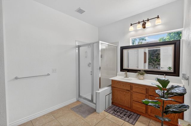 8148 Silverleaf Way, Sacramento, CA 95829