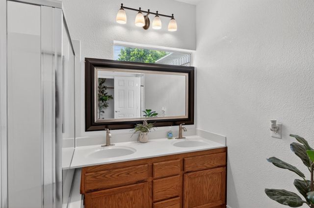 8148 Silverleaf Way, Sacramento, CA 95829