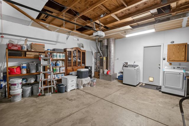 8148 Silverleaf Way, Sacramento, CA 95829