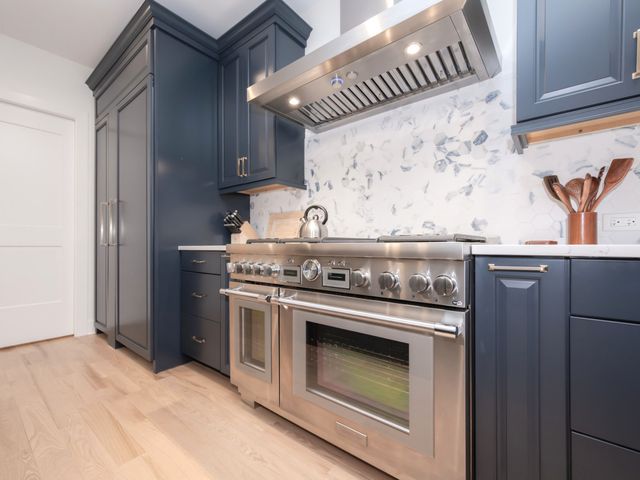 3817 N Lowell Avenue, Chicago, IL 60641