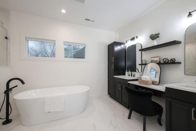 3817 N Lowell Avenue, Chicago, IL 60641