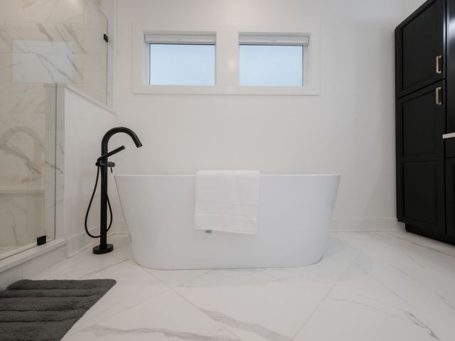 3817 N Lowell Avenue, Chicago, IL 60641