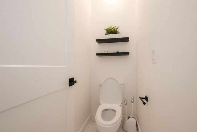 3817 N Lowell Avenue, Chicago, IL 60641