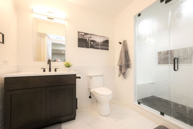 3817 N Lowell Avenue, Chicago, IL 60641