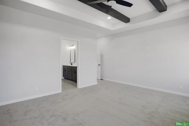 5608 N 213th Street, Elkhorn, NE 68022